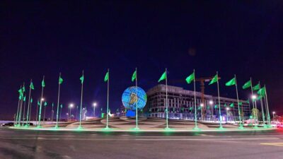 3٫500 علما تزين طرق وميادين جدة والفعاليات تجذب الزوار